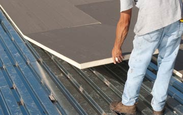 benefits of insulating Rhydlydan flat roofing
